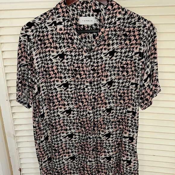 UltraSoft Cabana 🏖️ Shirt in Wild 🦓 Print Polished and Comfortable. - Picture 1 of 17